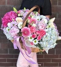 Цветочная композиция из Розы, Хризантемы, Пионы и Лизиантусы в корзине #REPLACE_PRED# Аристово