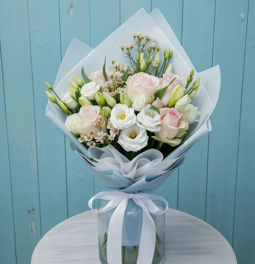 Букет цветов из: Розы и Лизиантусы в Аристово