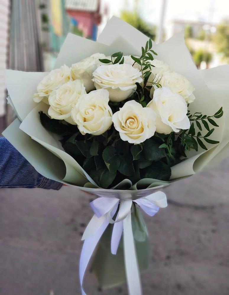 Букет Белые розы Проуд в Аристово