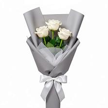 Букет 3 белые розы в Аристово