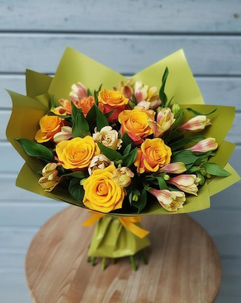 Букет цветов из: Альстромерии и Розы в Аристово