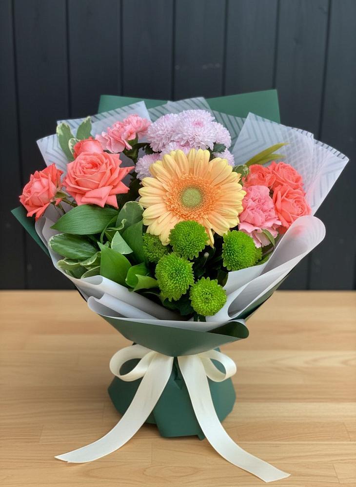 Букет цветов из: Гвоздики, Розы, Герберы и Хризантемы в Аристово